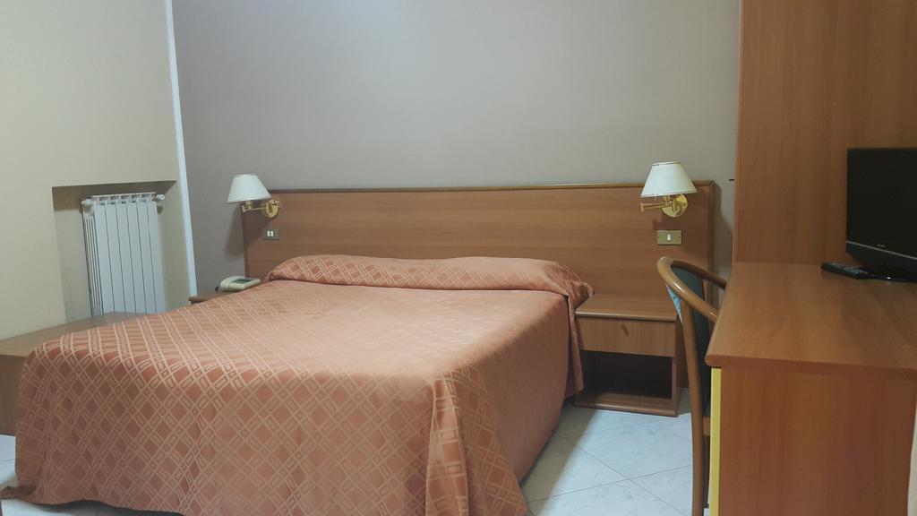 Hotel Iside Pompei Luaran gambar