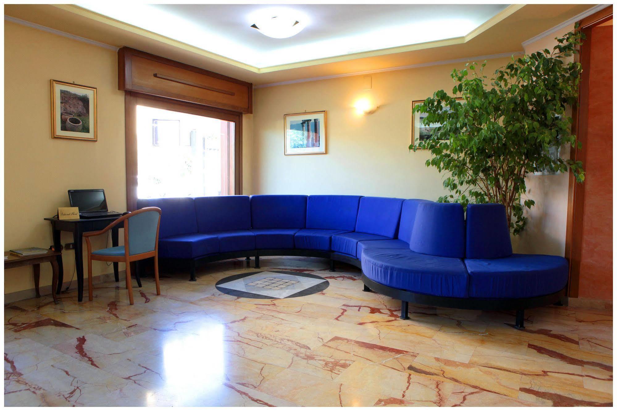 Hotel Iside Pompei Luaran gambar