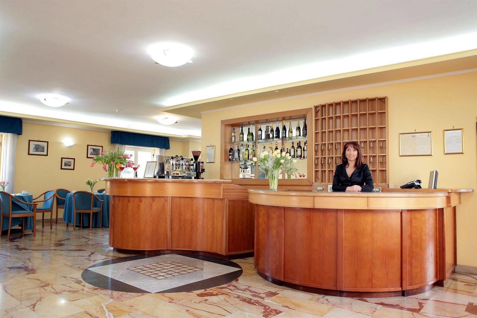 Hotel Iside Pompei Luaran gambar